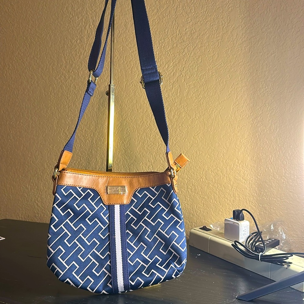 Tommy Hilfiger Navy and Tan Shoulder Bag